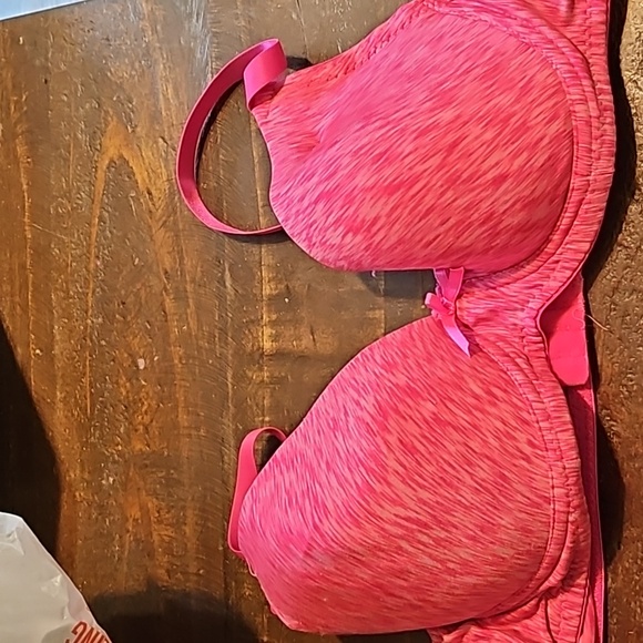 VIOLAS SECRET 3 bras 42 c - Picture 1 of 6